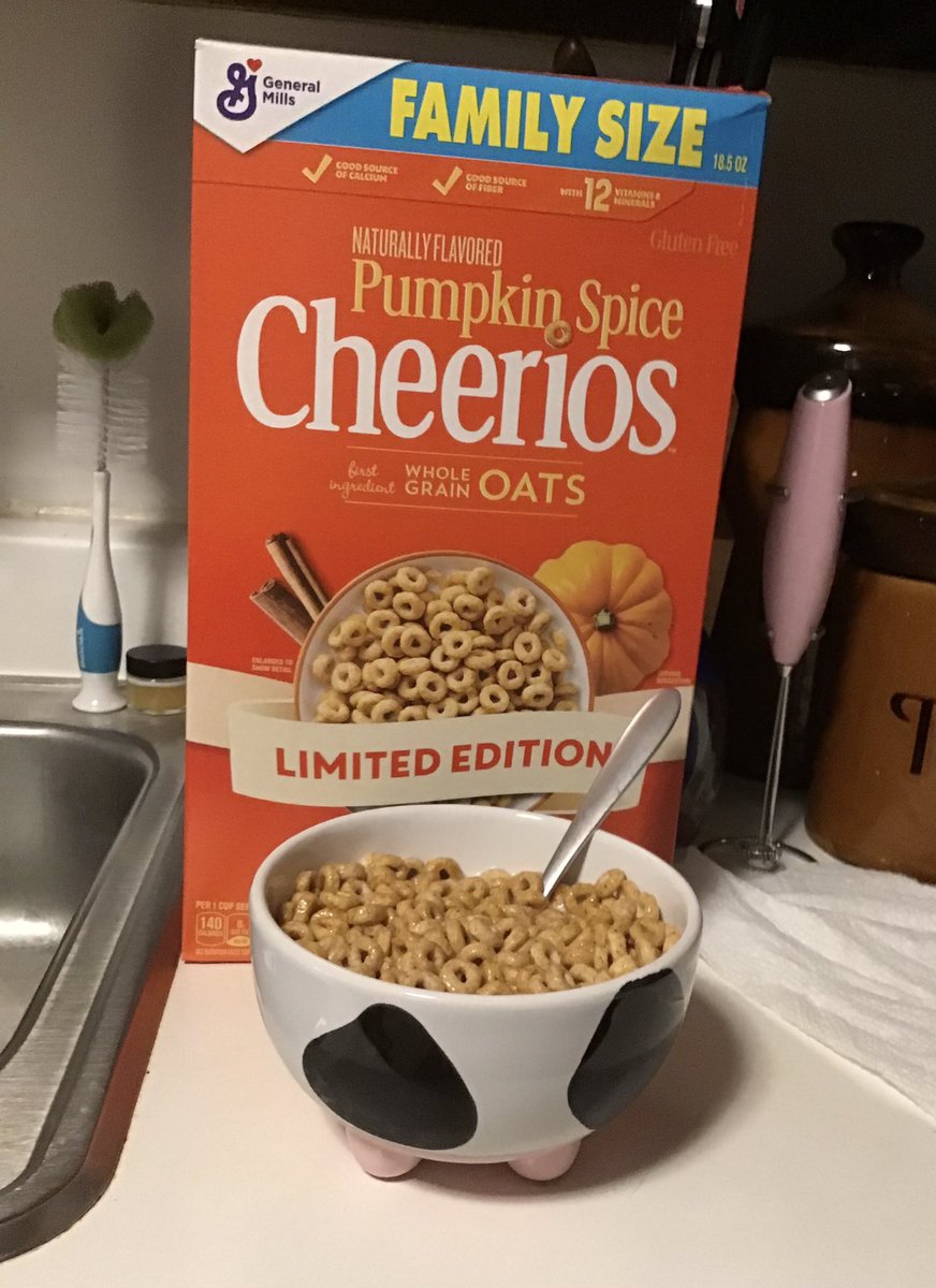 MintamenaPie's tweet photo. IT BEGINS. Going down the cereal aisle was like playing pumpkin spice bingo. All the brands had rolled out theirs, though this is the only one we bought so far. Still no sign of the new Monster cereals yet. https://t.co/wGuHEfNqRM