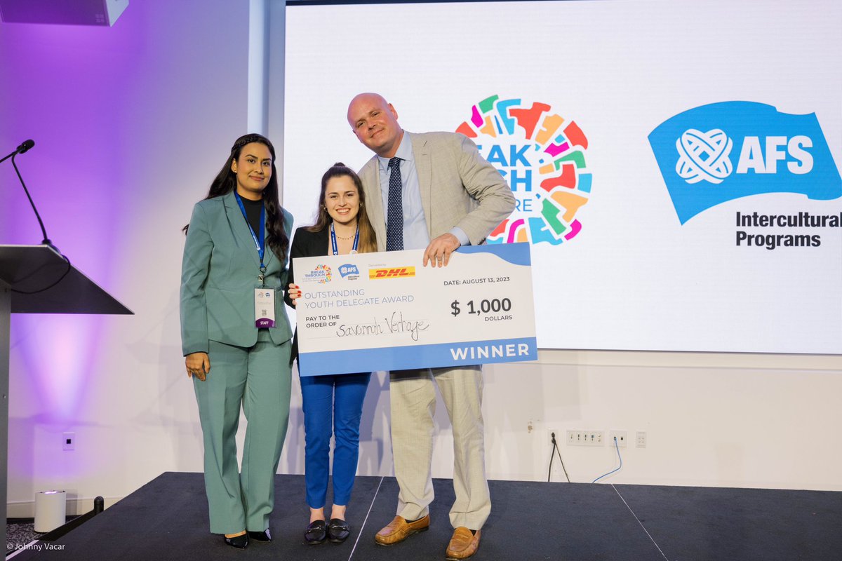 SavVerhage's tweet photo. Last weekend I was privileged to attend the @YouthAssembly, focused on addressing the #SDGs. I was honoured to receive the “Outstanding Youth Delegate” and “Best Story of Impact” awards. Thank you @AFS and @ReachAllianceTO for the opportunity and @DHLUS for sponsoring the prize! https://t.co/UvOfb07J0a