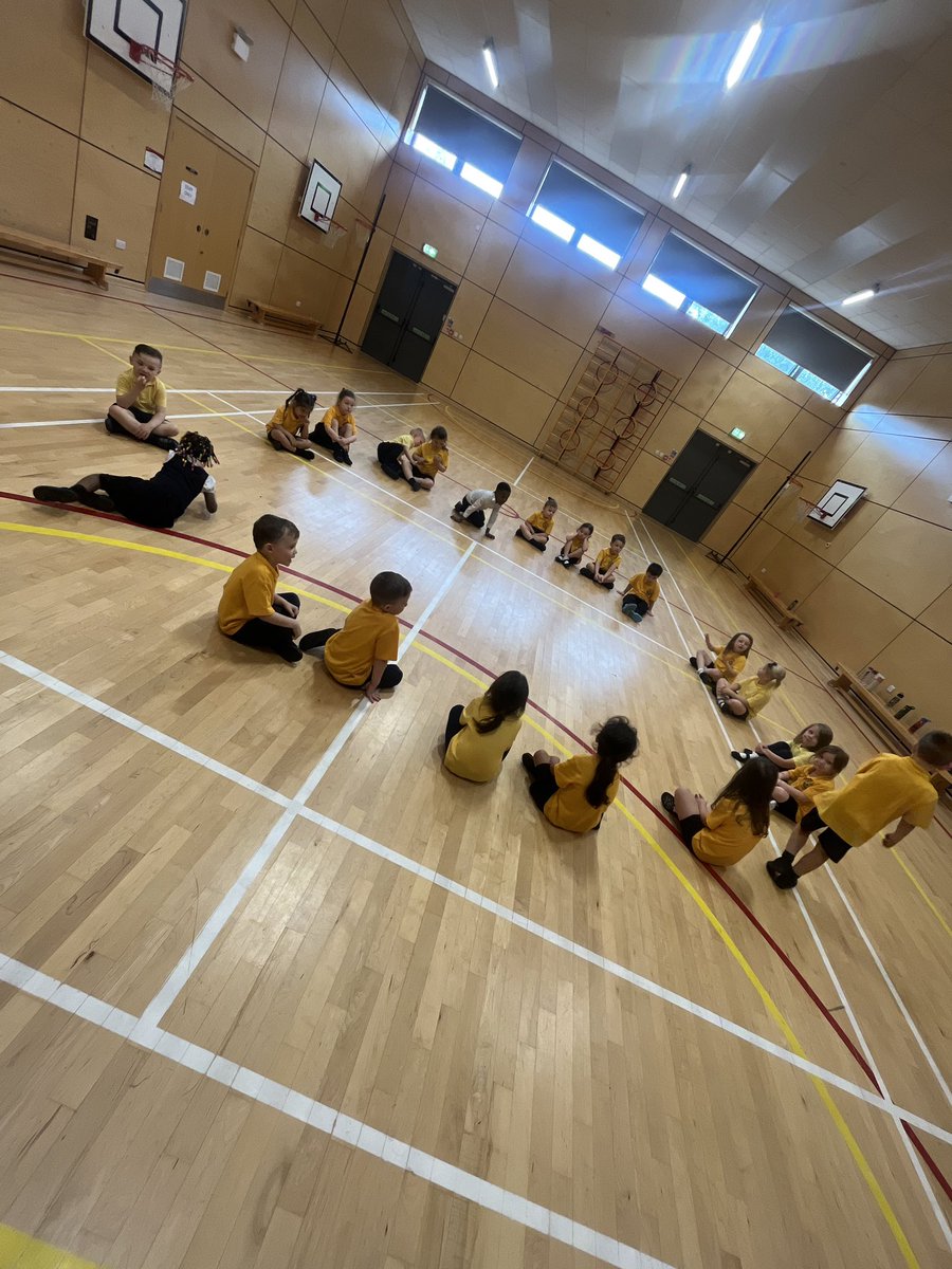 Mrs_Miller01's tweet photo. Primary 1’s first PE session☺️@JPrimary https://t.co/QfwSpQMjel