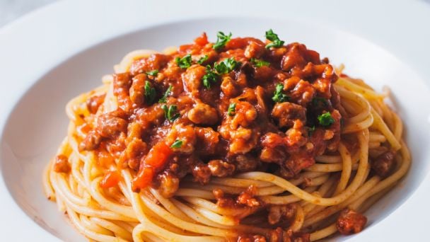 Dcarmencitavccv's tweet photo. ¿Con que acompañarían estos ricos espaguetis a la bolognesa? 😋😋
#ComidasDeliciosas
#BuenProvecho para todos 🙏 https://t.co/39kzQTGsqa