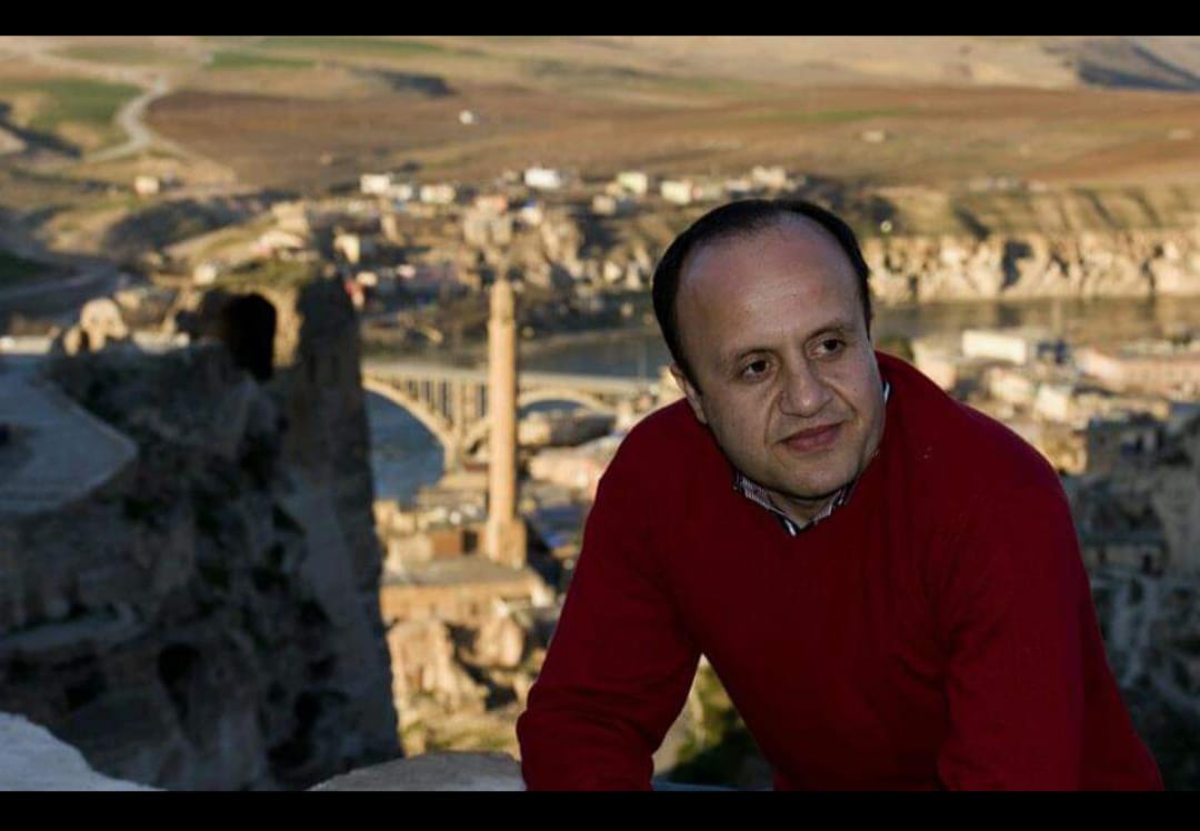 yakupdodan's tweet photo. Gayretullaha dokundun @Eren_GSB
İnsanlık tarihinin en Kadim kentlerinden Urfa'ya ve Urfaspor taraftarına yaklaşımın senin o göreve layık olmadığın gerçeğini açığa çıkardı.İlçe takımlarının stadlarında olan konfor ve dizaynı maalesef 2.5 milyonluk Şanlı şehrimize layık gormedin https://t.co/H6tJjgPkfv