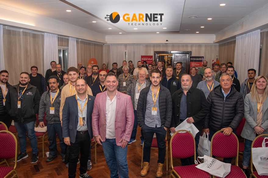 RevInnovacion's tweet photo. Marcando el rumbo en Seguridad: El evento de Garnet Technology (@garnetalarmas) en Mar del Plata. Todos los detalles en la siguiente nota: https://t.co/bG0l0R8mEA #BIGDIPPER #ALARMA #GARNETTECHNOLOGY #CIARDIHNOS #FREEELECTRON https://t.co/DdiFKsifm4