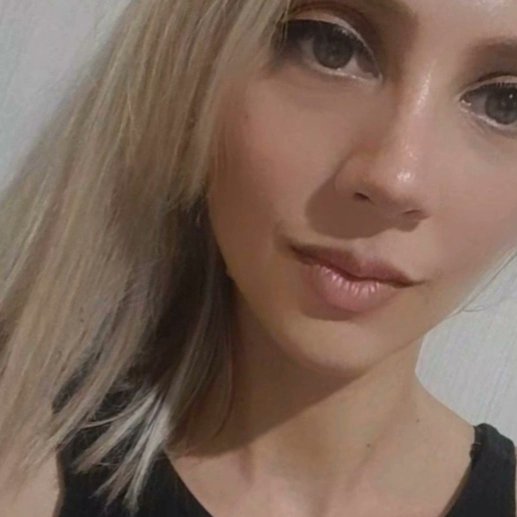 EleonoraMimini's tweet photo. Ti diranno di non splendere
e tu invece dagli fuoco 🔥 https://t.co/fKI6PI9xBA