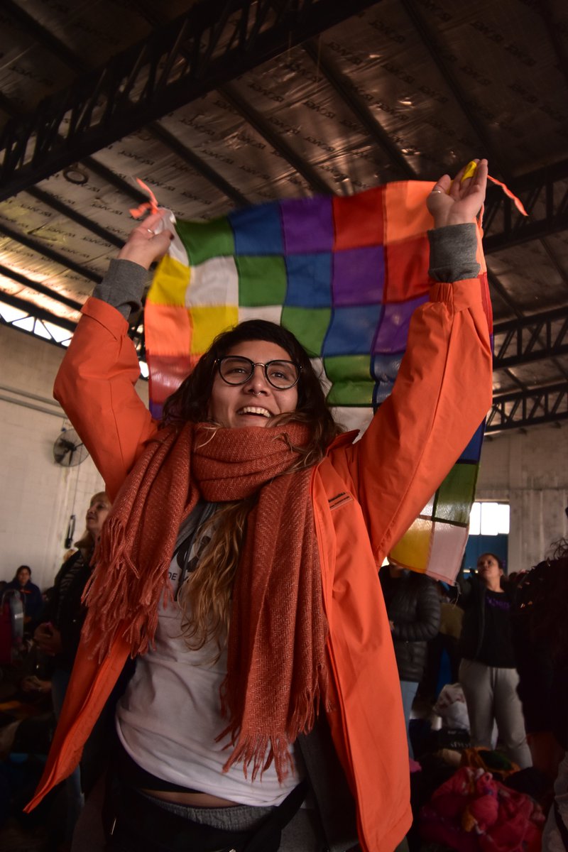 Al Estado políticas que aborden de manera integral la problemática.

Asimismo, impulsaremos acciones en defensa de nuestros derechos conquistados. No vamos a permitir el avance sobre las políticas públicas de sectores que niegan la existencia de la violencia de género y que ->