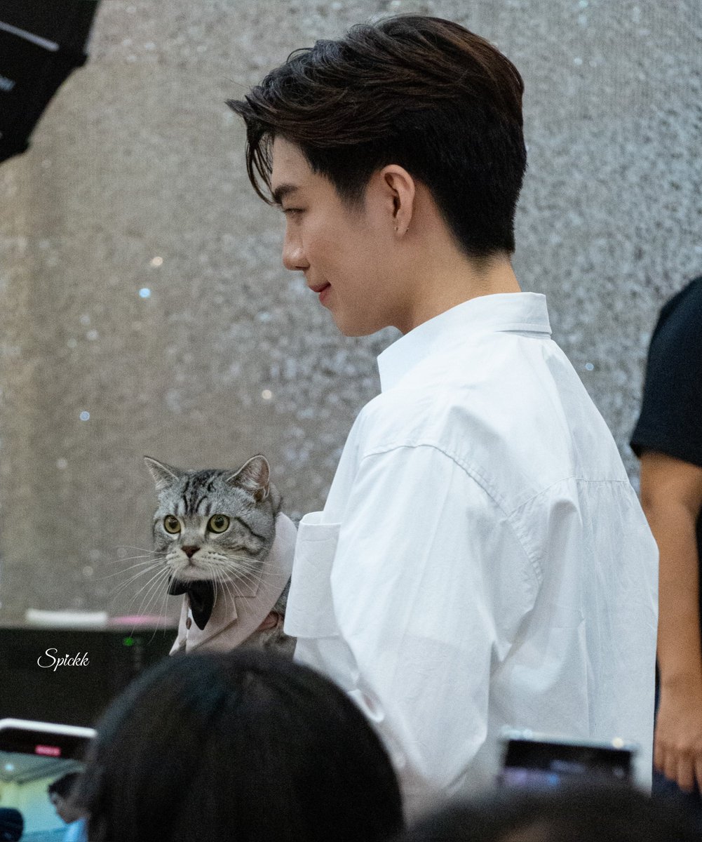 perfexx563's tweet photo. พิ่จิกับปะป๊า
◟✦
#wwintm
#3LwithWWINTM https://t.co/clXBkv1ysh