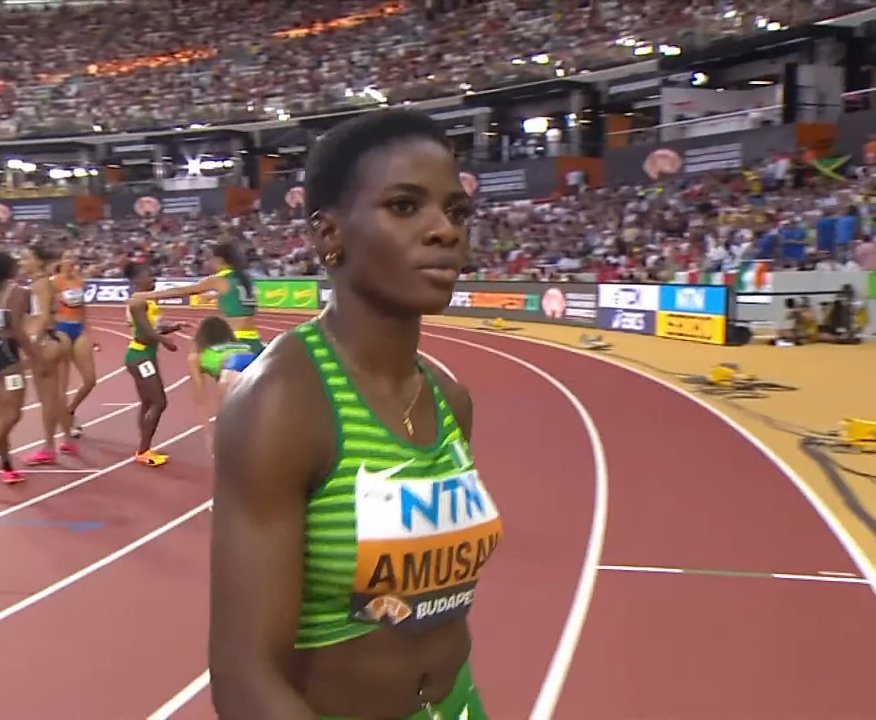Tobi Amusan 🇳🇬 gets heat 5 in 12.48s (0.4), finishing ahead of Megan Tapper 🇯🇲 in 12.51s. Michelle Jenneke 🇦🇺 was 3rd in 12.71s.

#WorldAthleticsChampionships #WorldAthleticsChamps #budapest2023