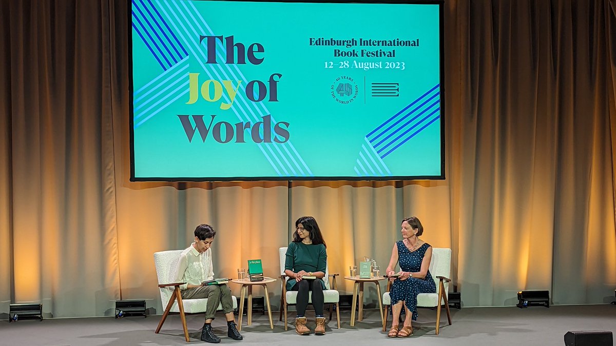 MerrynGlover's tweet photo. Fascinating conversation between @LindaJCracknell about #WritingLandscape & @NoreenMasud about #FlatPlace at @edbookfest. Such interesting insights about our relationship with land. https://t.co/CTazfcOlbA