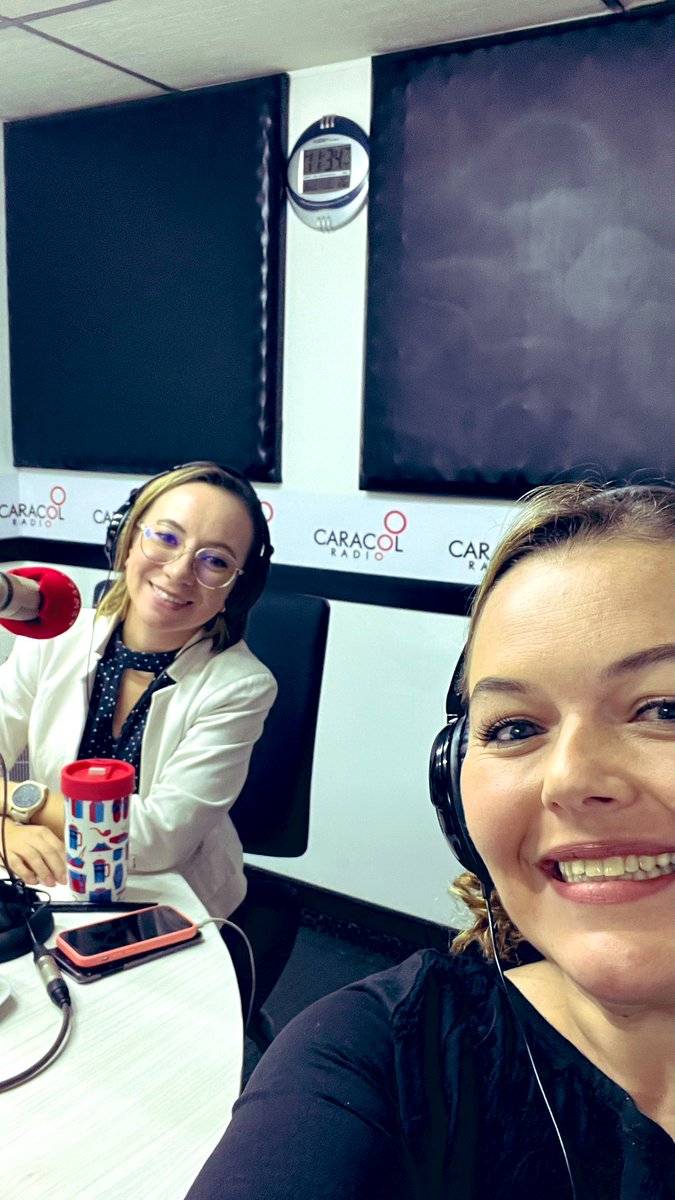 mvillegasgo's tweet photo. Gracias @OlgaCaro por la invitación hoy a @CaracolCaldas a hablar sobre Chekup, CVG y el trabajo por la región y el país. Es un honor estar al lado de una mujer que admiro tanto. ✨ https://t.co/A2WaYMsX9i