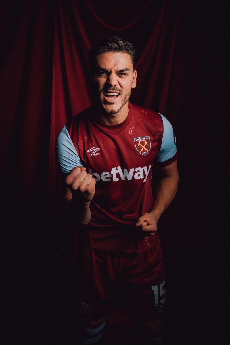 I’m excited to return to the best league in the world and it’s a privilege to do so with @WestHam as a team with a rich history. I’d like to thank everyone at the club for their faith in me. I’m really looking forward to getting to work. #COYI ⚒🙌🏽