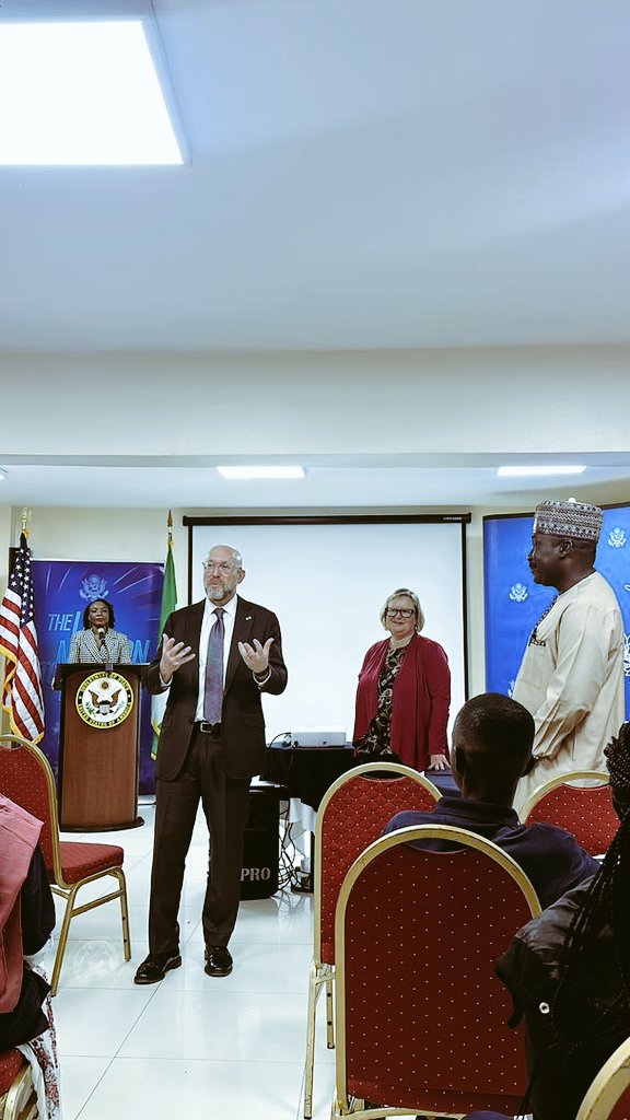 Talk2Capt's tweet photo. The @yesprogramnews  sponsored by @StateDept @CultureAtState celebrated it's 20th anniversary yesterday and we where invited to join in the celebration and hosted by the @USinNigeria. Been a Cohort 4(#YES4) of this wonderful program that has changed my life completely https://t.co/H0fYqkGdUN