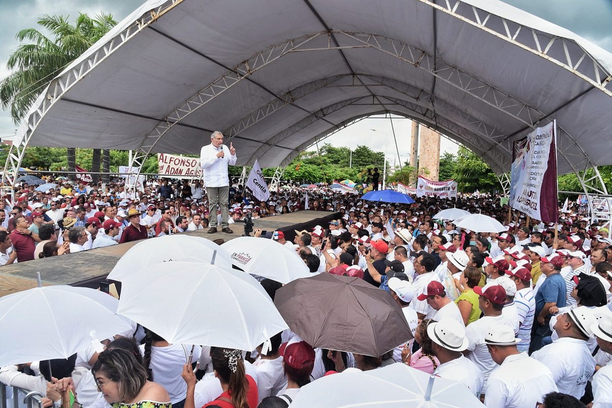 adan_augusto's tweet photo. Estamos en Tabasco, cuna del movimiento político y social más importante de la historia reciente de México: el obradorismo.

Aquí nació la esperanza de que un país más justo, que no dejara a nadie atrás, era posible. Desde Paraíso, donde se materializó la lucha por fortalecer nuestra soberanía con la refinería Dos Bocas, lo decimos fuerte y claro:

Los vientos del sureste soplan con fuerza. ¡Nunca más un país sin nosotras y nosotros!