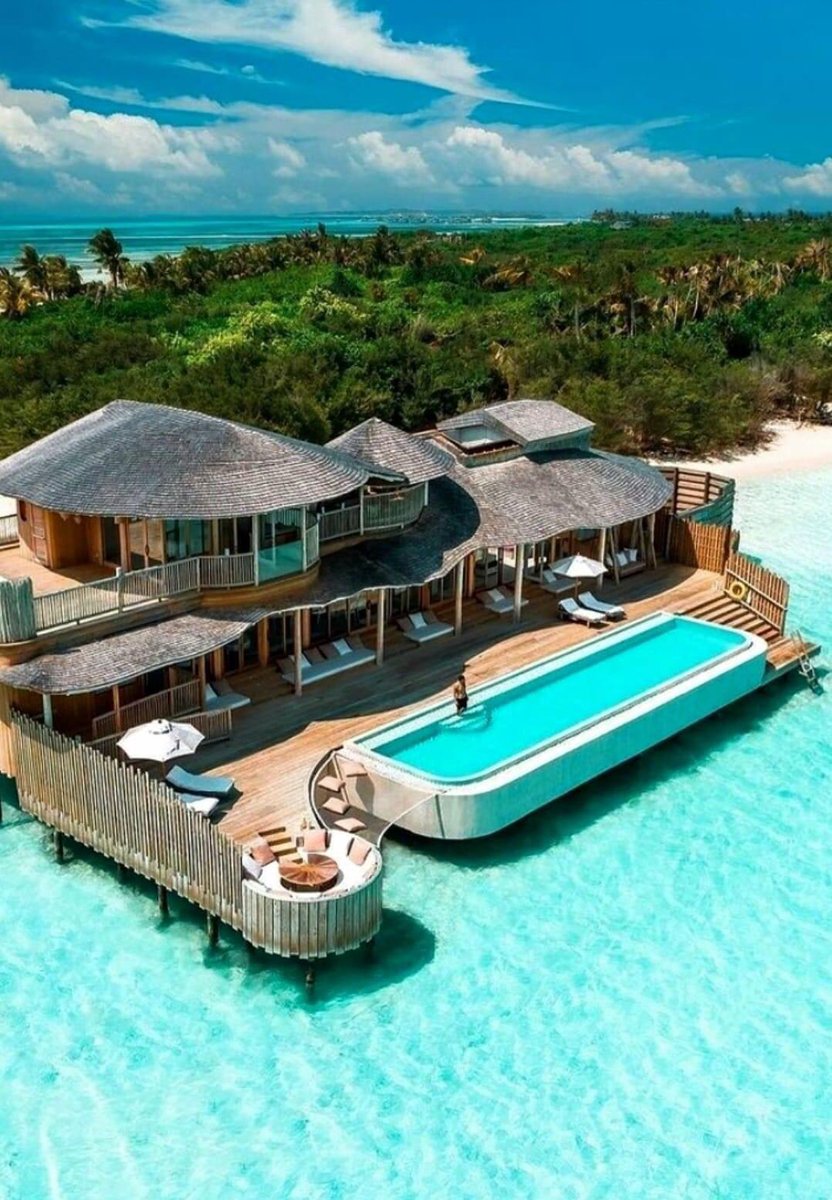 OnyiJudith's tweet photo. Good evening beautiful souls of the world 🌎 
One of my favorite overwater bungalows in the Maldives! The Senova Jani resort!!! Perfect to relax and enjoy!!!

#luxury #vacation2023 #vacationgoals #traveltheworld #maldives #travelgirl #travel #traveladdict #bucketlist https://t.co/hKE8NhXCQc