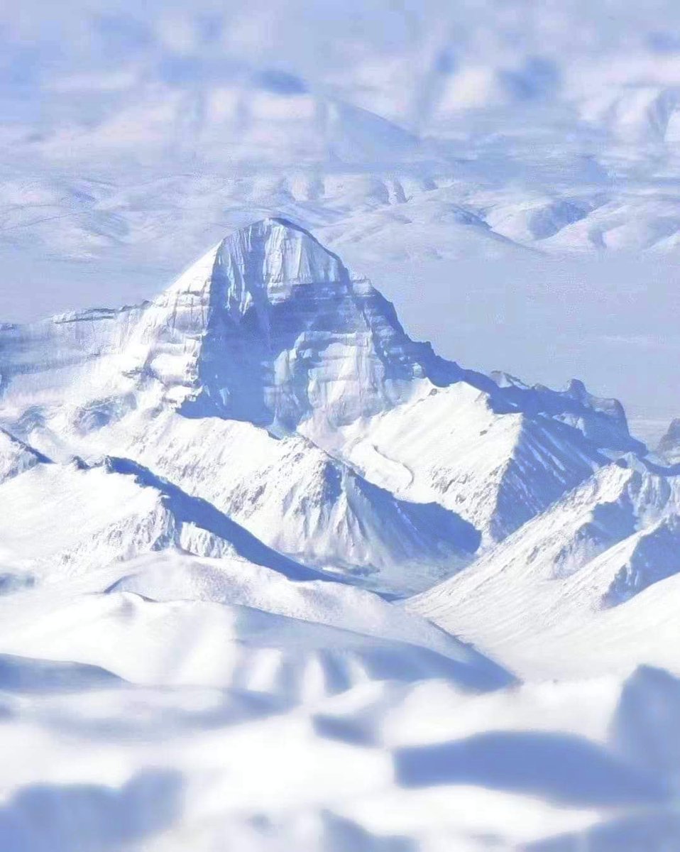 NewsIADN's tweet photo. Our Kailash 🏔 https://t.co/ChIDVD1gRo
