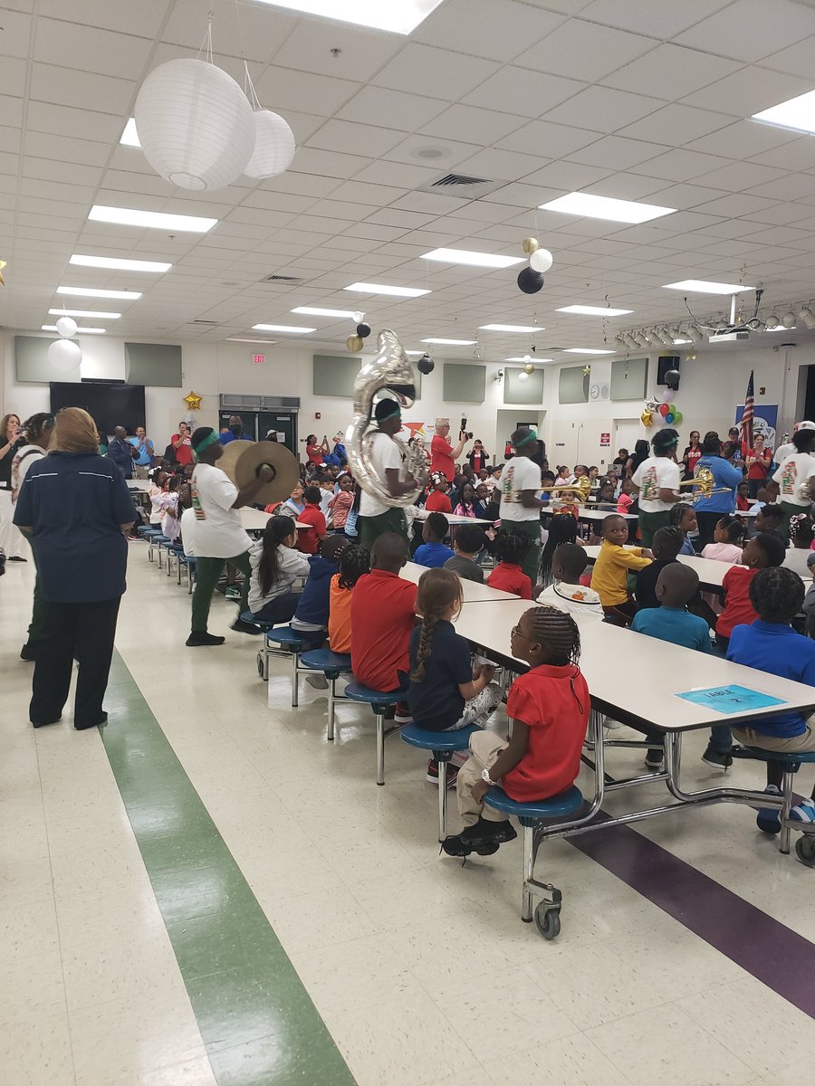 BCPSSantana's tweet photo. ❤ felt appreciation to @officedepot & @BrowardEdFound for supporting Palmview Elementary students & staff with the Start Proud initiative✔Phenomenal Principal✔Inspiring message from our Superintendent✔Today was a reminder of our "WHY" @SuptlicataP @DrFlem71 @BCPSNorthRegion https://t.co/y8uXhRo2v5
