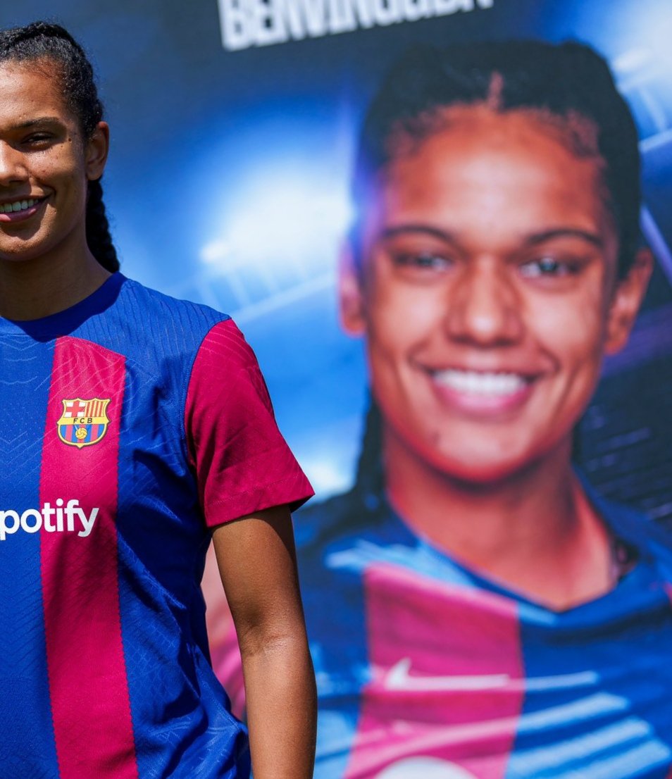 La nova del barça s'assembla al Perro Sanxe!!