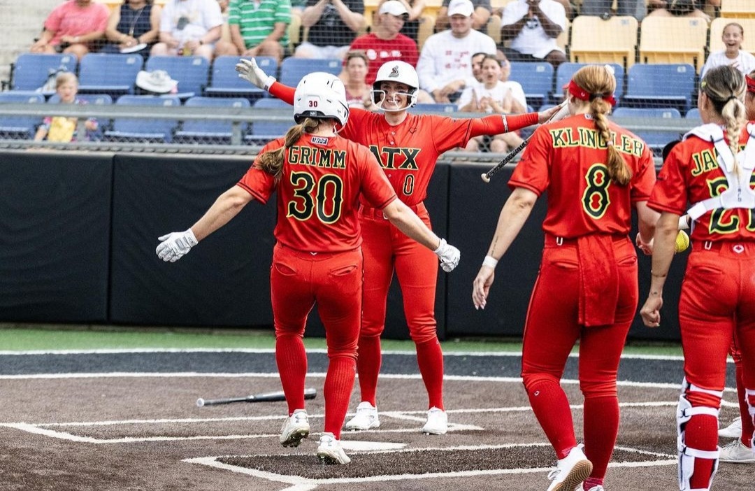 “I have never seen more effortless bombs in my life.

I think that is what makes Maddy so special."

- <a href="/thetexassmoke/">The Texas Smoke</a> head coach <a href="/ToriTyson/">Tori Tyson</a> on <a href="/Madd_grimm9/">Maddy Grimm</a>
 
🔗 d1sb.co/3OMrKqh