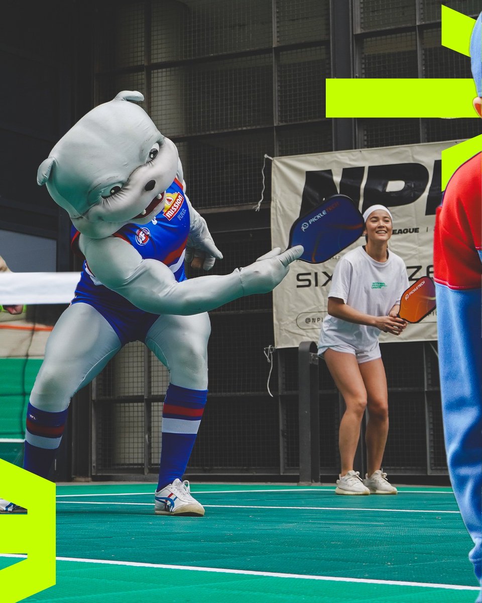 nplpickleball's tweet photo. Last Sunday - The National Pickleball League held the first ever Pickleball pop-up at an Aussie Rules footy game in Australia @marvelstadiumau 
That's right - Pickleball 🤝 AFL!
100's of future Pickleball enthusiasts learned &amp; played the sport for the first time. Where to next? https://t.co/hOQ5B1UBc5