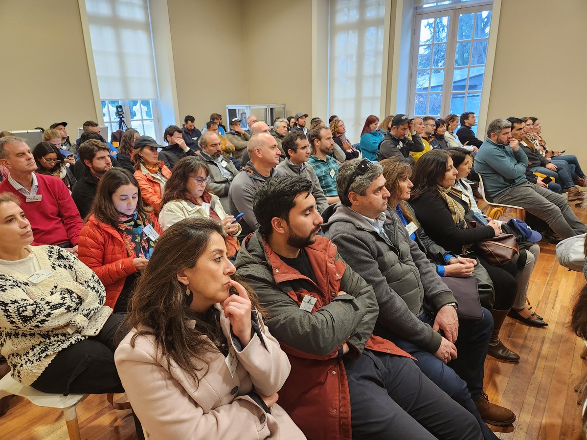 Sernatur's tweet photo. 📍 Nuestro DN @cristobalbnitez participa en #AdventureConnect Los Andes/Santiago, instancia constituida con @subturismo, @FEDETUR_Chile y #ATTA, con el fin de conversar sobre el desarrollo del turismo aventura y naturaleza en Chile junto a prestadores de servicios turísticos 🧗‍♀️. https://t.co/WGAyKBacH0