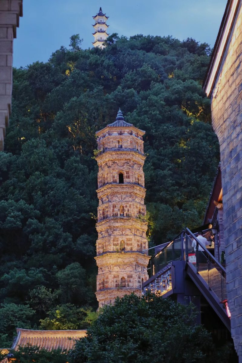 Zhejiang Linhai Thousand Buddha Pagoda
美しい千仏塔📸 https://t.co/l6qWxWohIx