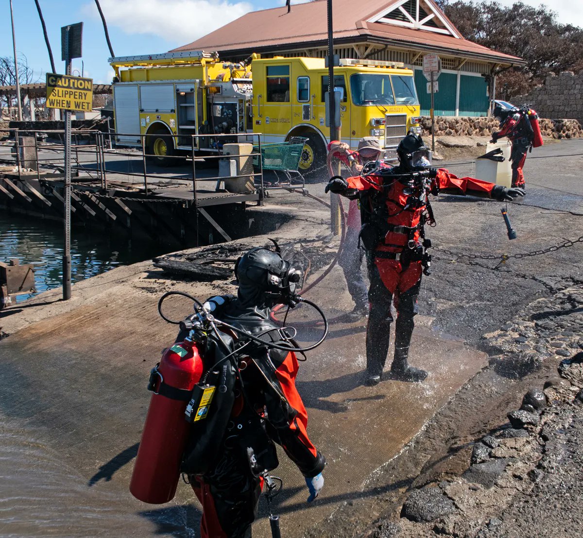 Honolulu Fire rescue divers and MFD personnel with assistance from the US Navy, completed underwater searches of Lahaina Harbor over the weekend. 

#maui #community #ohana #oneteamonefight