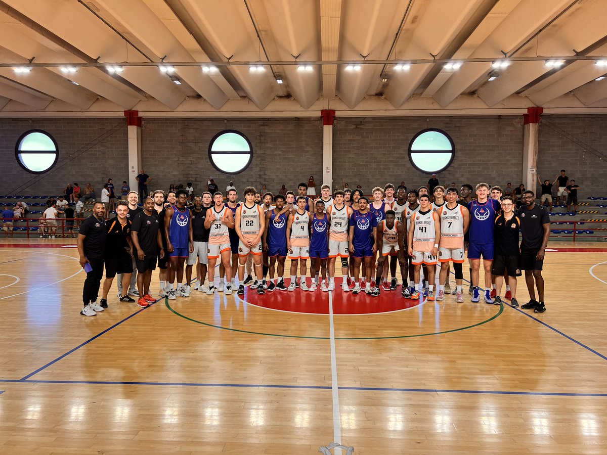 AU_MBasketball's tweet photo. Got an 85-51 win on the final day in front of our wonderful families and friends who were here.

The high scorer was our resident Italian @LorenzoDonadio3 with 16 points! Freshman @mmayock2 scored 13, freshman @gibraltarc1 had 12 and @RealJermaineBW added 10. 

#EaglesInItaly 🇮🇹 https://t.co/RTx6CYbF7q