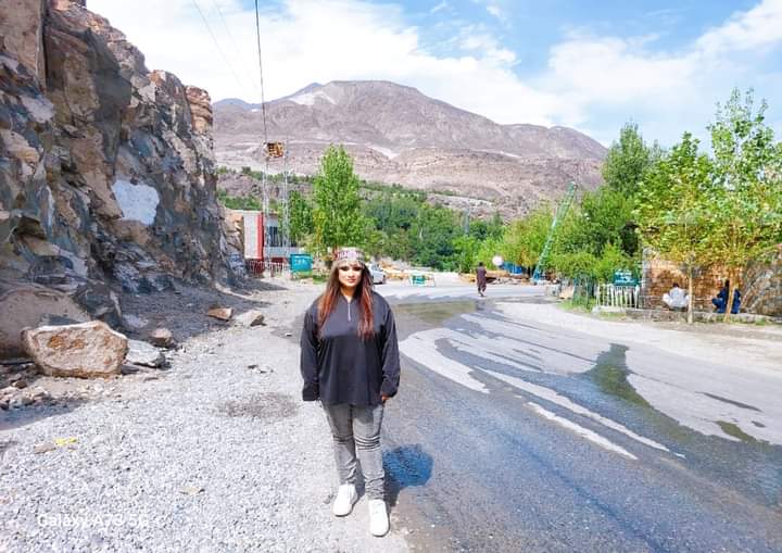 kiranaftabkhann's tweet photo. One of the beautiful place in Pakistan
At Gilgit Baltistan, Pakistan
#gilgitbaltistan #gilgit_heaven_on_earth #Gilgit #gilgitcity #gilgitbaltistantourism #GilgitPakistan #GilgitBeauty #Pakistan #kiraninstaface #pakistantourism #pakistantour #pakistantravel https://t.co/rtYPfEQrgm