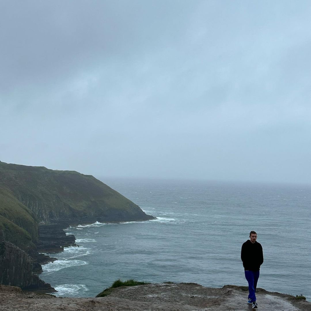 DermotKennedy's tweet photo. I’m incredibly excited for what I show you guys next musically. So many of you have been supporting me for quite a while now, and I cannot wait to repay that with these new songs that I’ve been writing. https://t.co/MjlKft7lkK