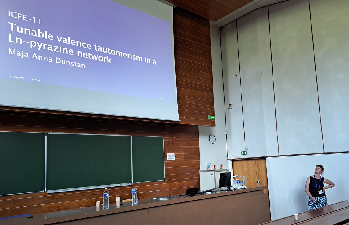 ColetteBoskovic's tweet photo. @majdunstan from @kasperspedersen group presenting her beautiful new work on #felement #ValenceTautomerism at #icfe_11 https://t.co/7u20aj6pSe