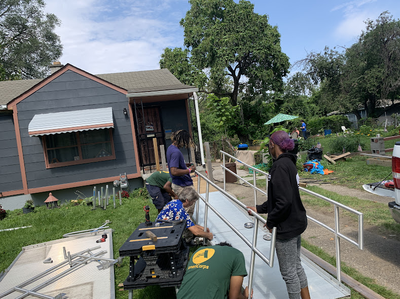 AMUSproject's tweet photo. While talking with Doris, she shared that her grandson, who needs to use a wheelchair, will be moving in with them so they can help take care of him. She asked if we could help install a wheelchair ramp, and AMUS was quick to rise to the occasion. Today we helped install a ramp! https://t.co/MlKWdqrwjJ
