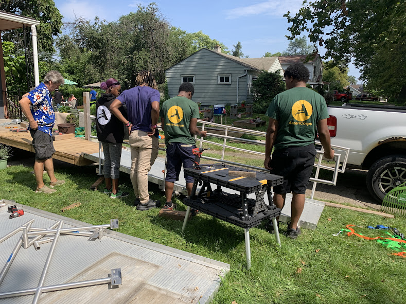 AMUSproject's tweet photo. While talking with Doris, she shared that her grandson, who needs to use a wheelchair, will be moving in with them so they can help take care of him. She asked if we could help install a wheelchair ramp, and AMUS was quick to rise to the occasion. Today we helped install a ramp! https://t.co/MlKWdqrwjJ