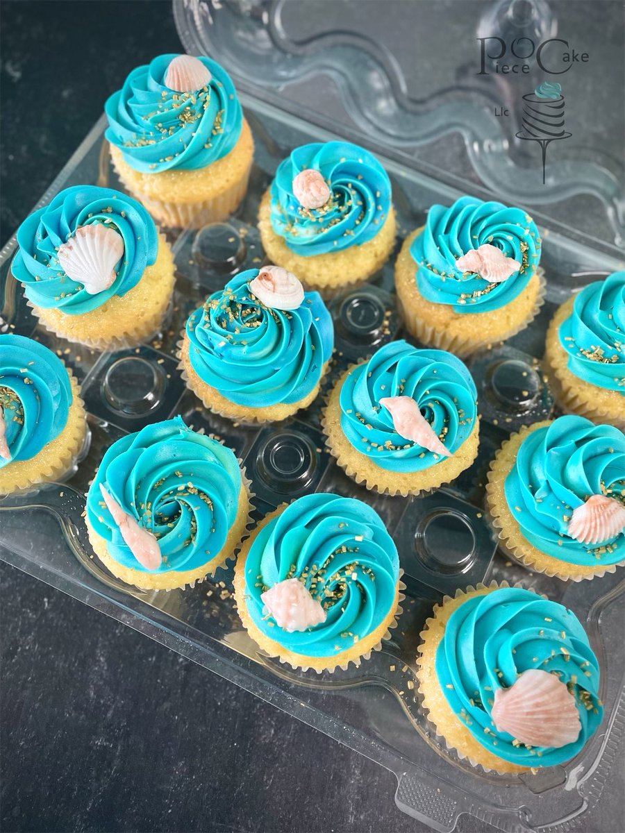 PieceOCake_LLC's tweet photo. Just beachy 🕶️🐚⛱️
.
.
#beach #beachvibes #beachcake #beachcupcakes #tropicalcake #tropicalcupcakes #shore #sand #surf #sun #customcakes #specialtycakes https://t.co/9Uks4p22hc