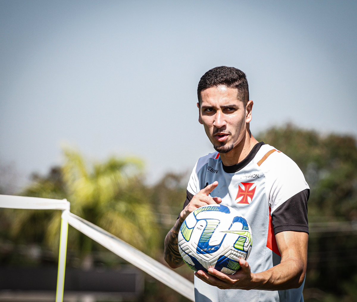 VascodaGama's tweet photo. Praxedes ⚽️

📸 Matheus Lima | #VascoDaGama https://t.co/A4Uv6y3gaF