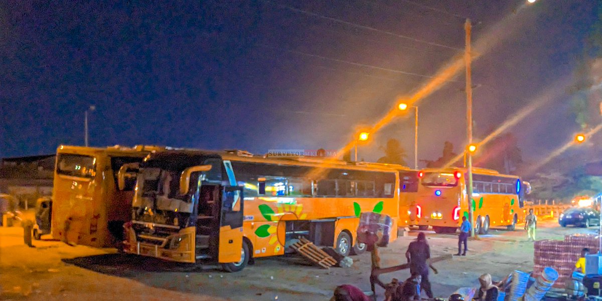 sns_motors's tweet photo. Vitu vikiwa #Shekilango tayari kwenda kupata ubarikio Shinyanga. #NewBuses 📷@surveyormkulima https://t.co/d4qcNDfWJq