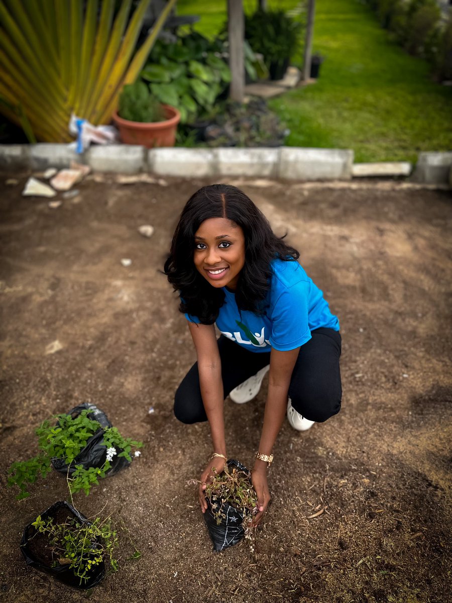 Cultivating Change: One Plant at a Time 🌱 Join us in our mission to combat climate change and nurture a greener future. 

Plant a tree today and take a step towards saving the planet 🌍 

📸 @bossladyofLagos 

#BlueLilyCares #ClimateAction #GreenInitiatives