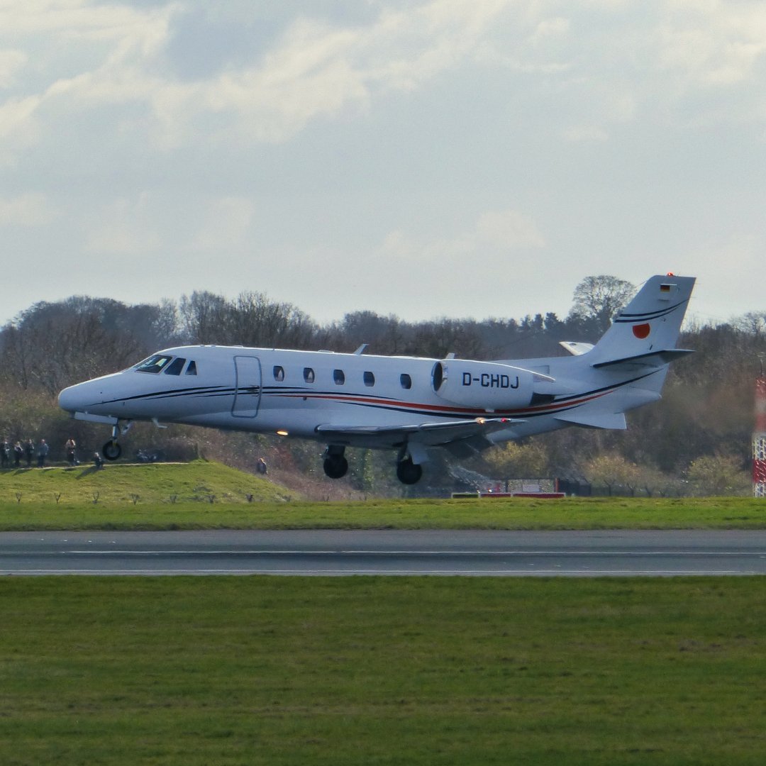 Michaelflying28's tweet photo. Silver Cloud Air Cessna 560XL Citation XLS D-CHDJ arriving at Manchester Airport from Sion Airport 26.2.23.
#cessnacitation #citationjet #citationjets #citation560 #citationc560 #cessnacitation560 #citation560xl #c560 #c560xl #cessna560 #cessnac560 #cessna560xl https://t.co/F34zWbXsvE
