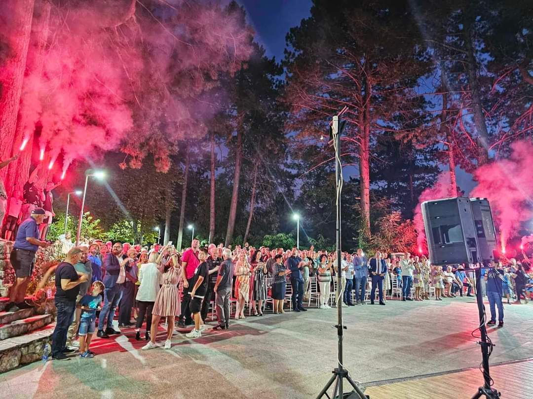 MickoskiHM's tweet image. Денес во Кичево. 33 години од формирањето на победничкиот комитет на ВМРО-ДПМНЕ Кичево.

Мотивирани, обединети и сплотени како никогаш до сега!