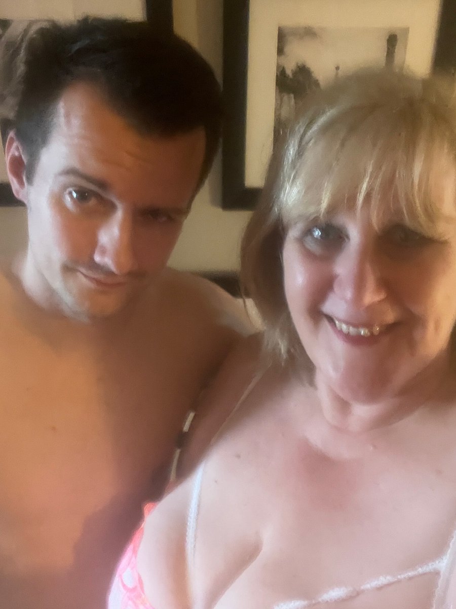catherinecan1's tweet photo. What can I say @Sam_Bourne11 …. What a hot and horny scene or 4 for @LeighWTS and @Aunt_Judy 
Thanks for a fantastic day 💋 https://t.co/3eEH1pgRZy