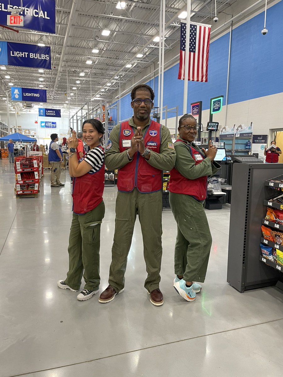 Lowes of Leesburg #3154 tweet media