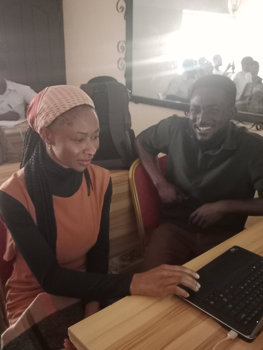 maureen_obeta's tweet image. The goal is Consistency Growth and results...  Looking forward to calling data visualization a wrap. Machine learning loading 💃💃💃💃💃💃 all thanks to @code_plateau
and amazing instructors .
@emmychesh17 
#code_plateau
#DataScience