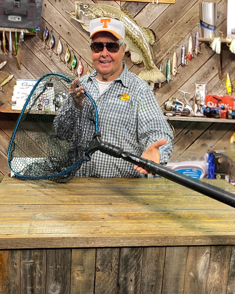 Bill_Dance1's tweet photo. Yep, I NEVER have to say... "The One That Got Away!"  That goes for your fish AND your net! 🤣🎣
#EGOfishing
#itfloats
#fishingislife https://t.co/jcxcQIMGu8