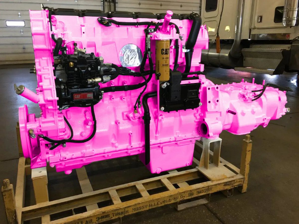 CraveEngines's tweet photo. A lot of times they want the engine to match the exterior of the truck. https://t.co/e96DBVfweG #EngineArt #Trucker #ValentinesDay #Droolworthy #iHeartEngines https://t.co/5U0MujRbgD
