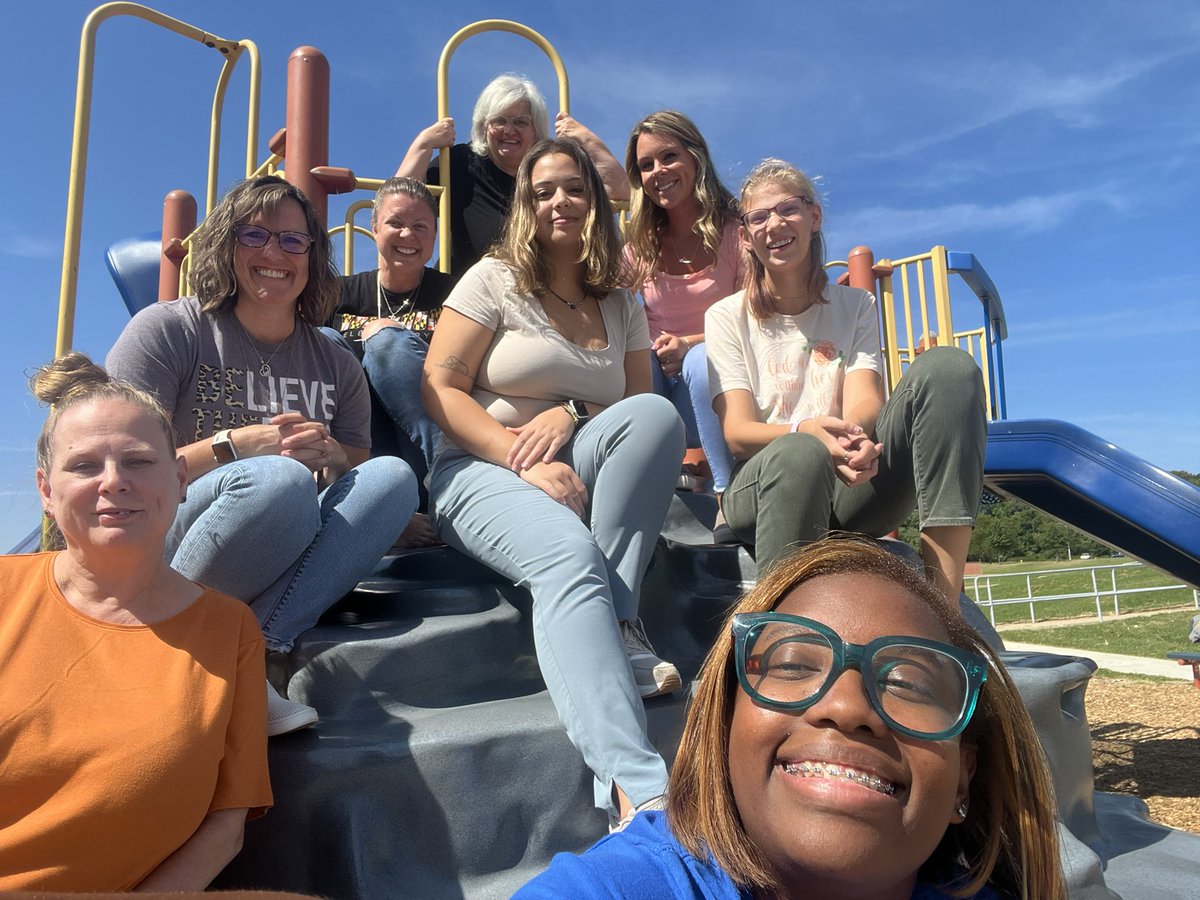 #Norwoodconnections
<a href="/gt_valerie/">Ms (Gorlin) Tarbell</a> 
<a href="/MrsGoddard4/">Mrs. Goddard</a> 
<a href="/MrsARoss18/">Adrienne Ross</a> 
<a href="/tenarose519/">tenarose519</a> 
<a href="/mikeruppenkamp/">Michael Ruppenkamp</a> 
<a href="/mtaylor5bcps/">Mark Taylor</a>