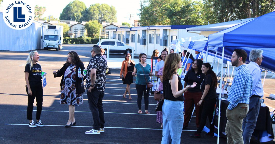 LakeCenter_MS's tweet photo. Thank you to all the wonderful members of our #LittleLakeCSD community who attended the Superintendent Meet and Greet. Your presence and participation made the event a tremendous success! 🎉🤗

#LakeCenterMS #MeetAndGreet #NorwalkCA #CityofDowney #CityofWhittier #SantaFeSprings https://t.co/BlLa1th2ao