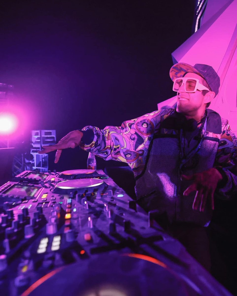 patrick_skyler's tweet image. Straight hyped af for this upcoming adventure at  the @homiecollective  Campout and the most distance traveled for Yung Skyler to rock the decks! Blessings upon blessings and nothin but gratitude for the love 📷 LFG LFG LFG #homiecollective #glitchhop #themilehighsoundmovement