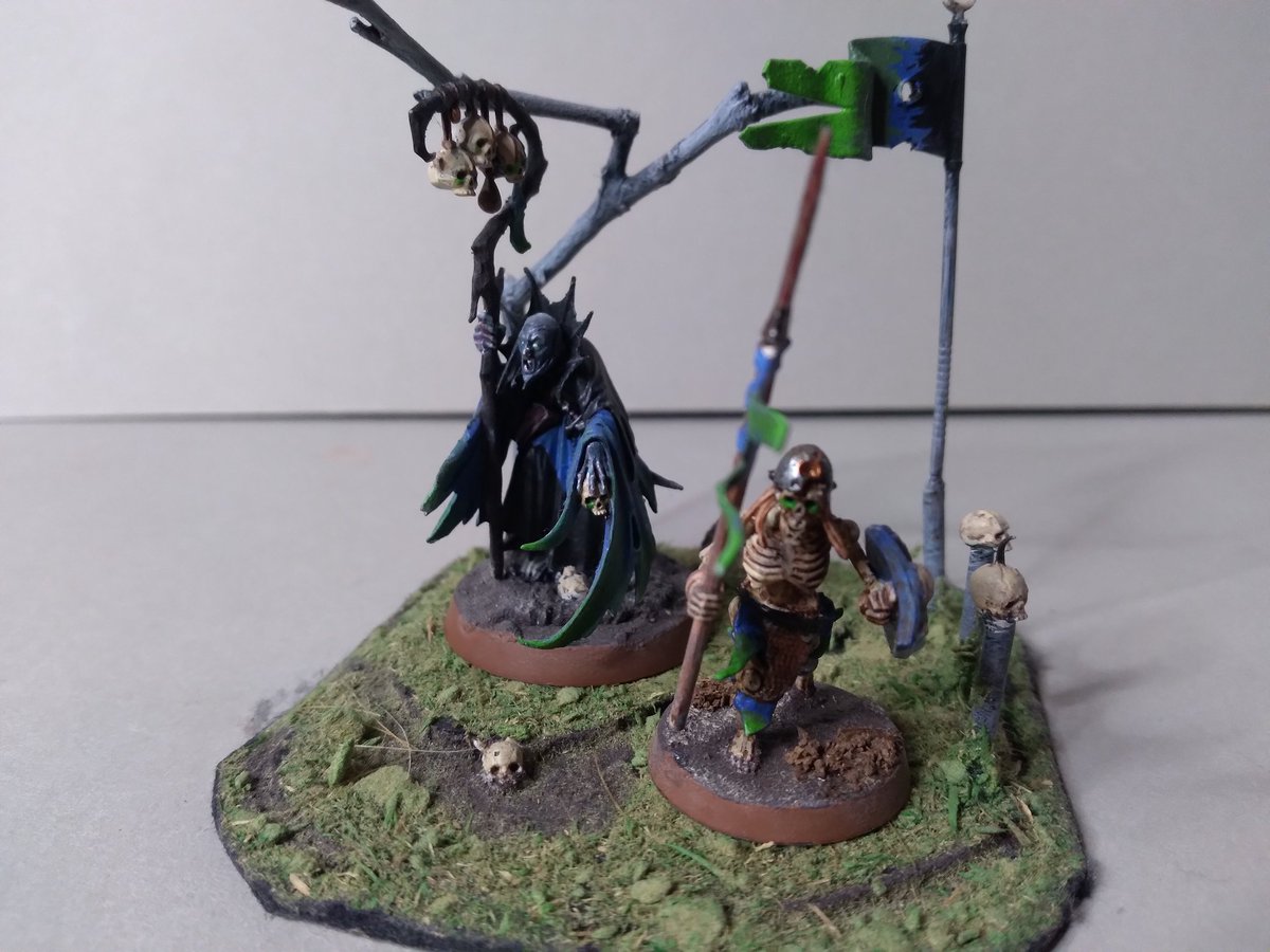 jolvus's tweet photo. Some miniatures I've worked on these photos are way nicer than the old ones https://t.co/7yqipc7Dyd