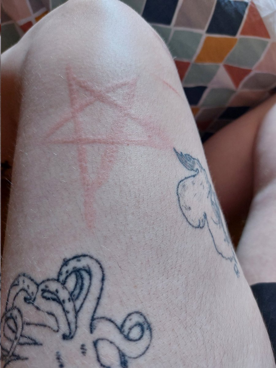 SybileHya's tweet photo. I was bored today add I had some rubber band so I did that ^^ (incremental picture ) https://t.co/1aKYCFfXiE