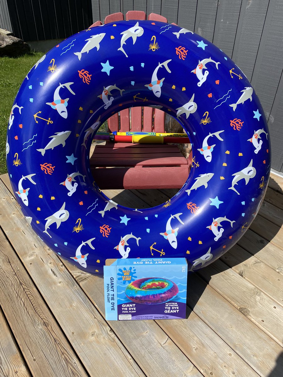 Ruth_HCM's tweet photo. @chaptersindigo that’s a very fishy take on Tie Dye! #WhatWasInTheBox https://t.co/eK3VUUmbna
