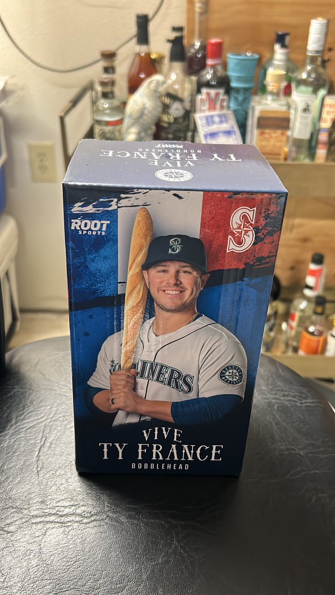 It’s #ZelkoGiveAway time. Simply follow this account &amp; retweet. I’ll give away this Ty France Mariners bobble head by RNG a winner next week.  Go Mariners.