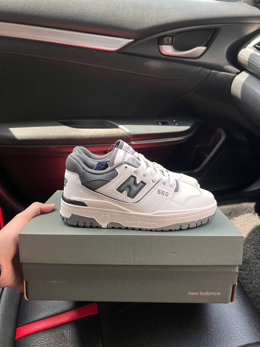 streetitems's tweet photo. Lineup new balance 550 https://t.co/unUtWNGjVi