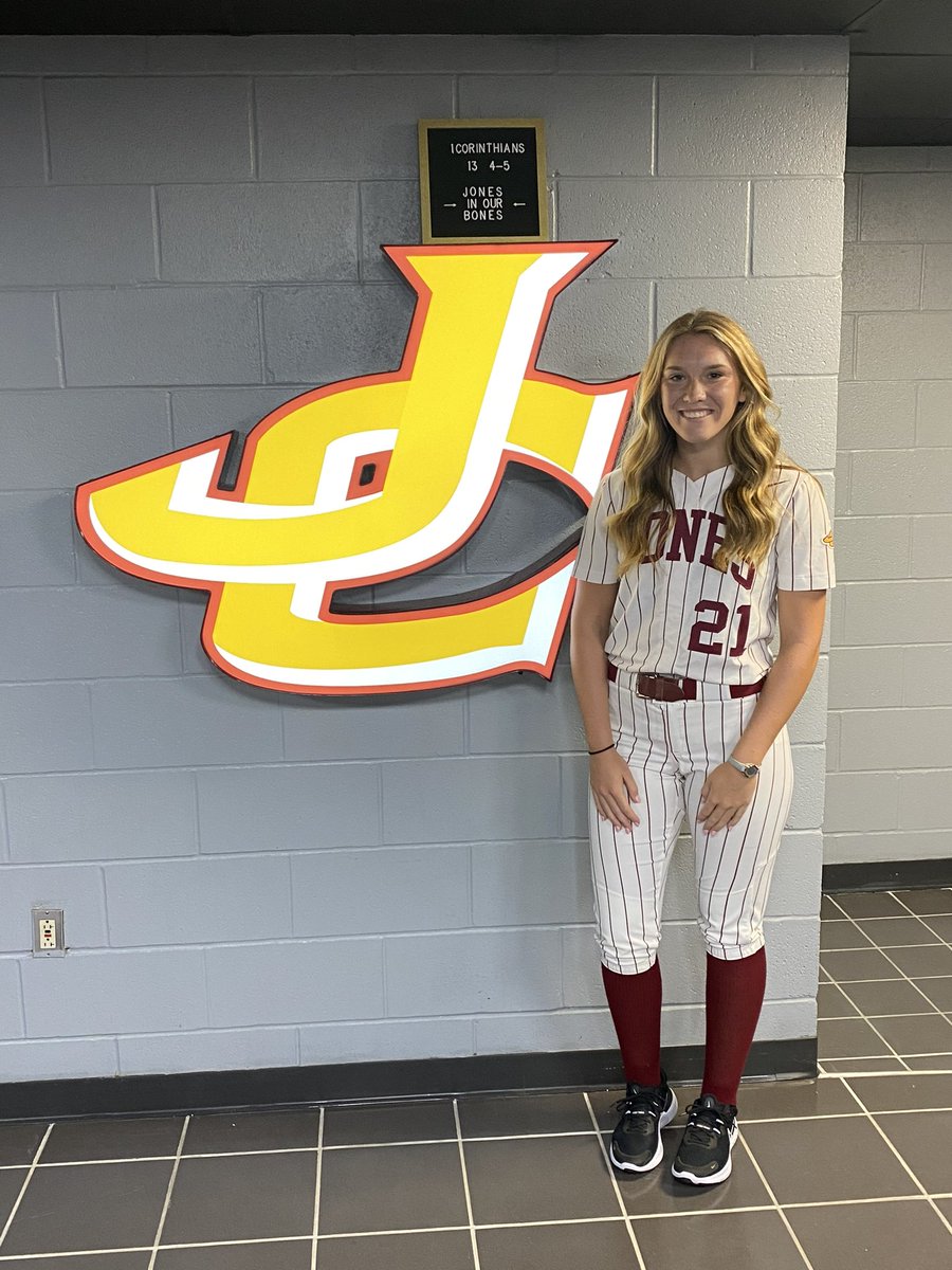 I was blessed to be able to spend some time at Jones CC today. Thank you Coach Dew, Coach Conrad, and  Coach Fiala for showing me around your beautiful campus and for the offer! <a href="/JC_BobcatsSB/">Jones College SB</a> <a href="/JC_CoachTDEW/">Tori Dew</a> <a href="/ParkerConrad73/">Parker Conrad</a> <a href="/fiala19/">Drew Fiala</a>